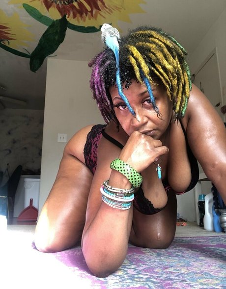 universallovvvve pornstar art picture