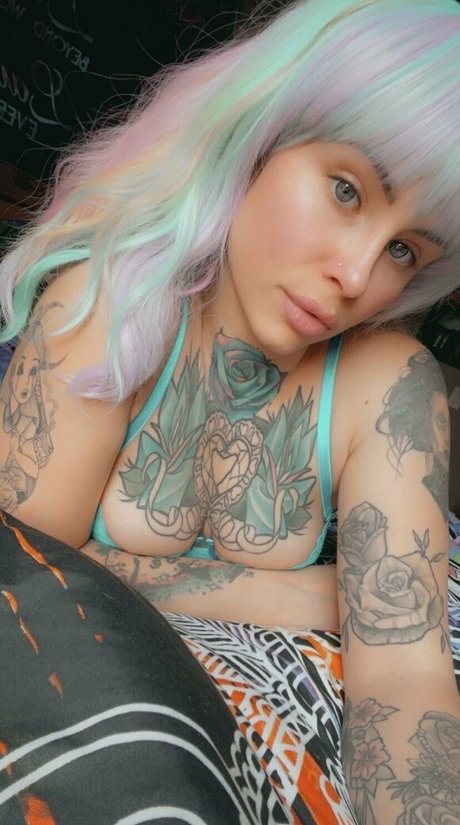 broodingaf pretty star photo