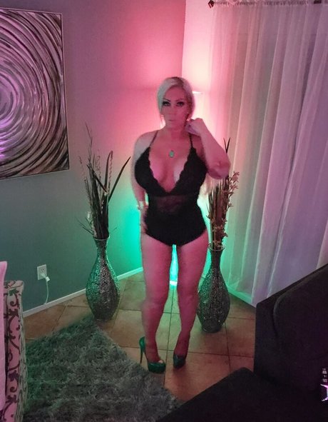 alurajenson2011 sexy pornstar picture