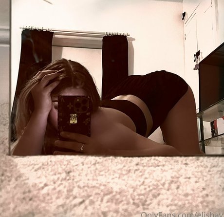 elkvjones model beautiful photos