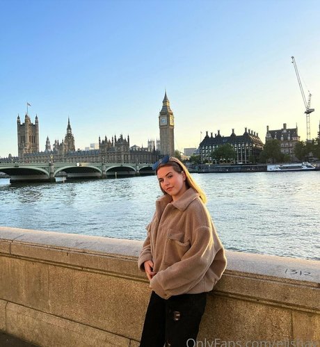 elkvjones pornographic actress pictures