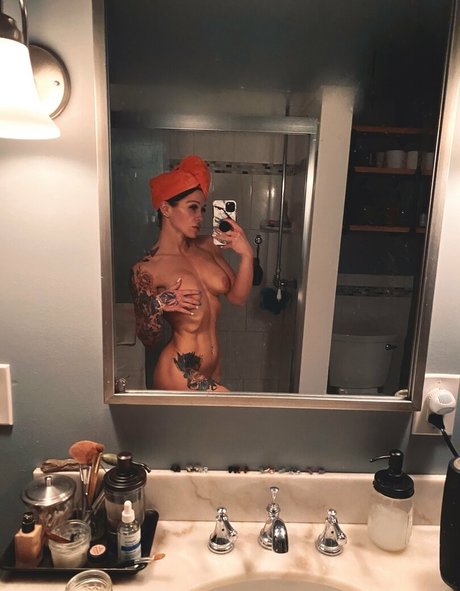 Megan Canell adult model images