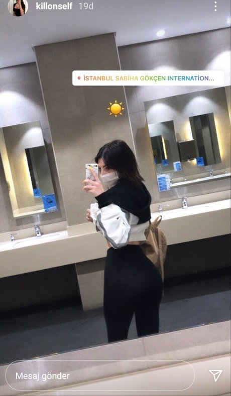 shemale deepthroat onlyfans hot nude image