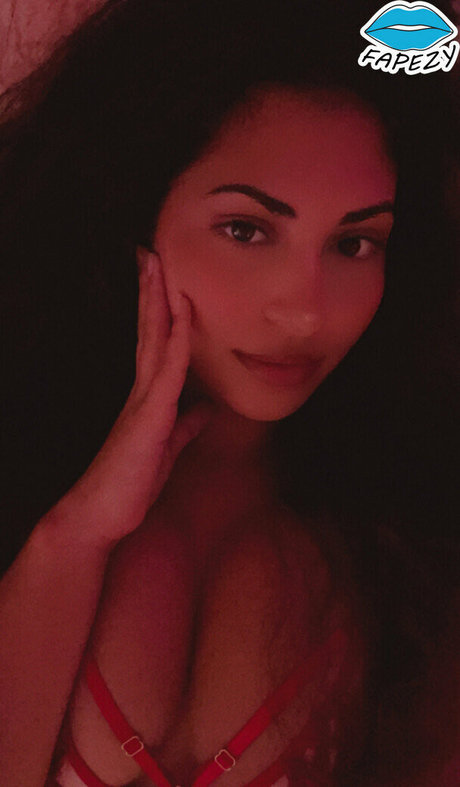 Venezuelan adult star img