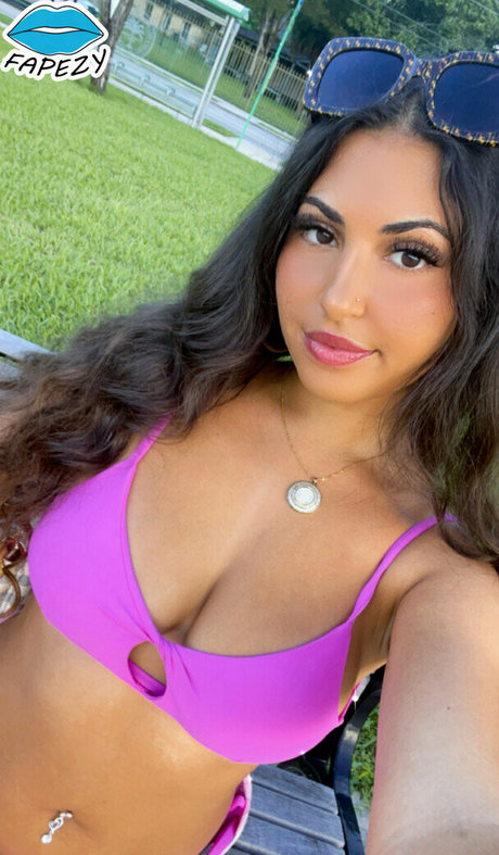 Venezuelan star free img