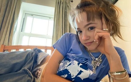 _femalien exclusive pornstar images