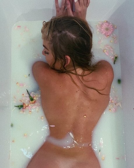 yarn clark model naked archive