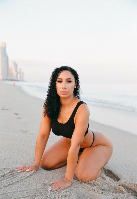 Jouleya Garcia star erotic pictures