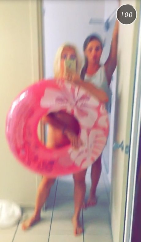 RosieVan star hot images