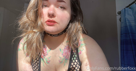 rubberfoxx naked model archive