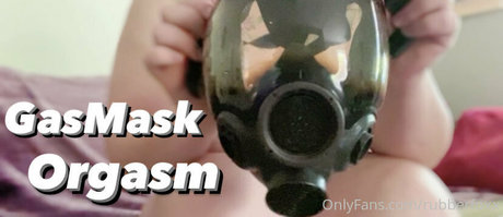 rubberfoxx model naked images