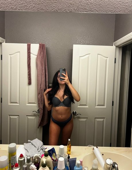 alexandra 999 star best image