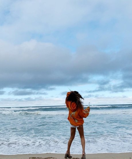 Jinnnyk star top gallery