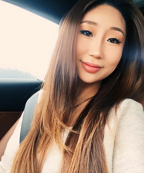 Jinnnyk pornstar erotic pictures