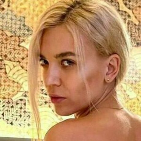 lili sunny pornstar sexy pic