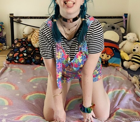 petiteivy hot actress gallery