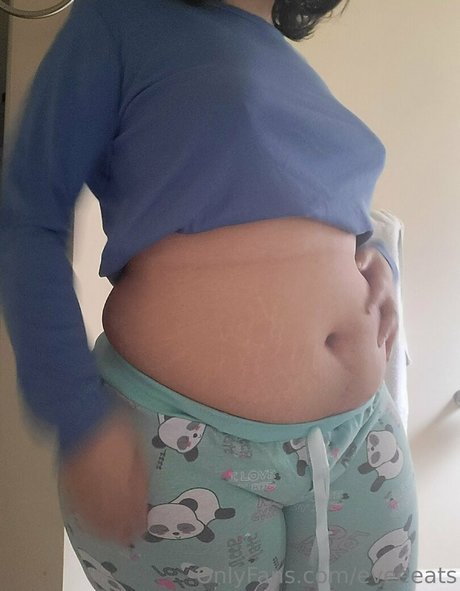 eveeeats hot star image