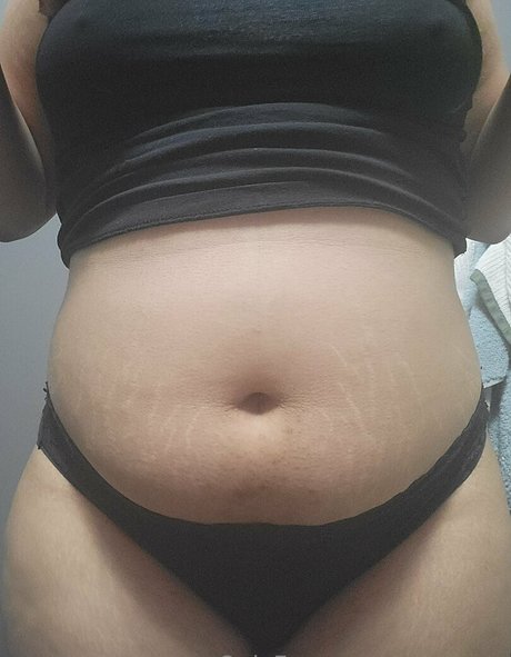 eveeeats model sexy picture