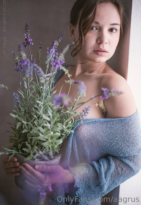 redhead onlyfans erotic images