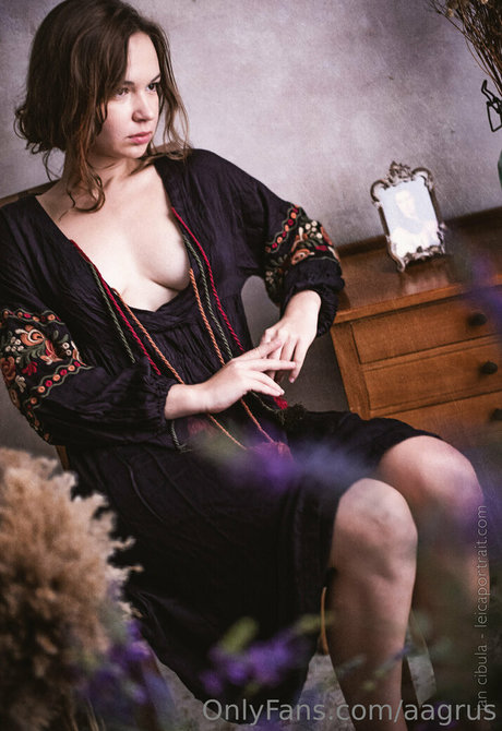 Aagrus hot star galleries