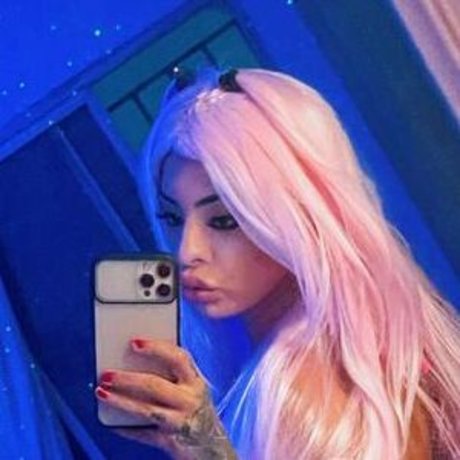 Larissa Maximo star erotic img