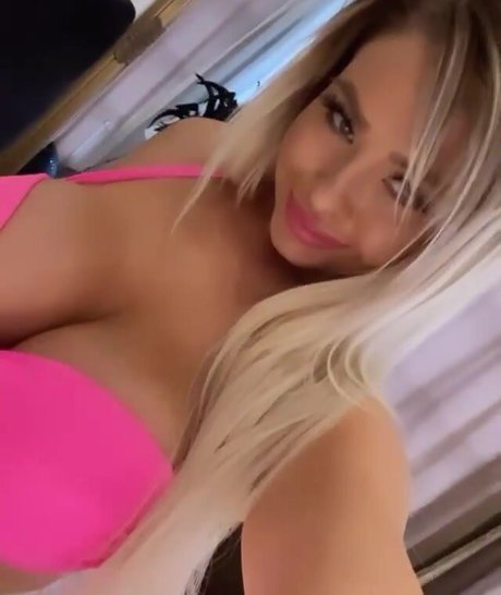 officialamandabreden top star pictures