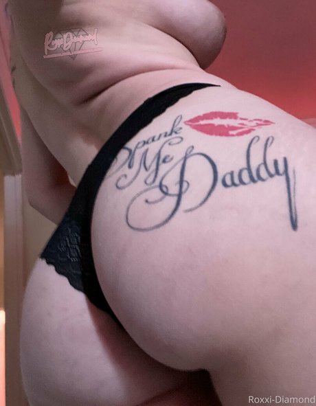 RoxxiDiamond model perfect pics