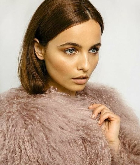 Ruxandra Porojnicu nice actress pics