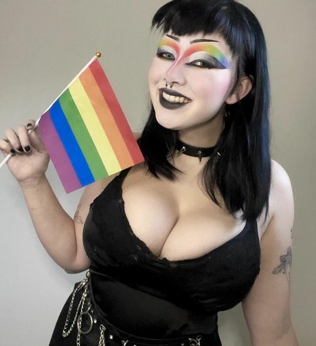 Destructiv333 model exclusive pic