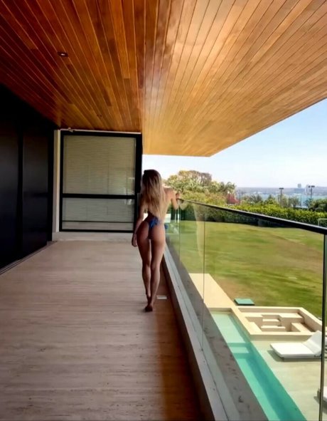 Sarahardel pornstar adult photos