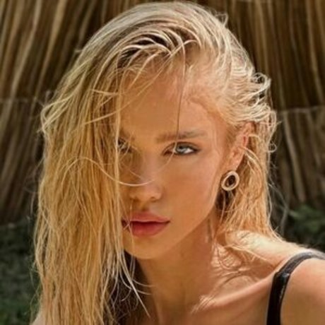 Sarahardel star perfect gallery