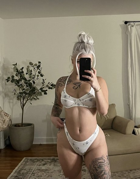 amina blue model pornographic pic