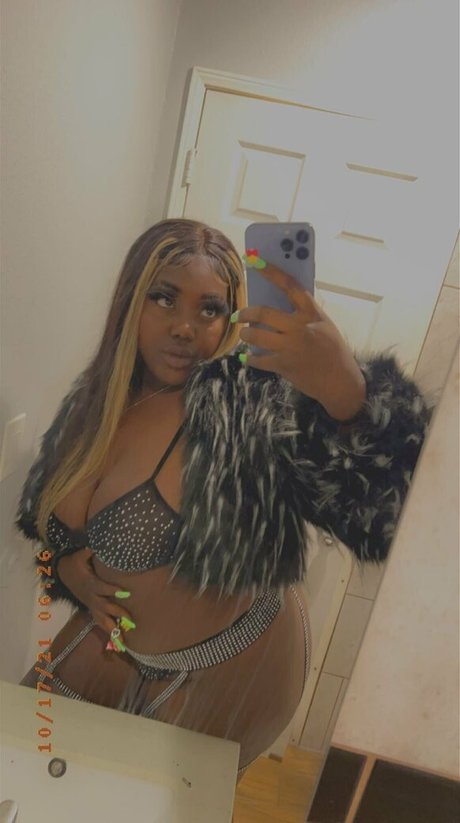 royalmulaah pornstar erotic pic