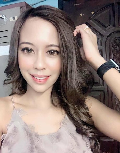 honeyfah model picture