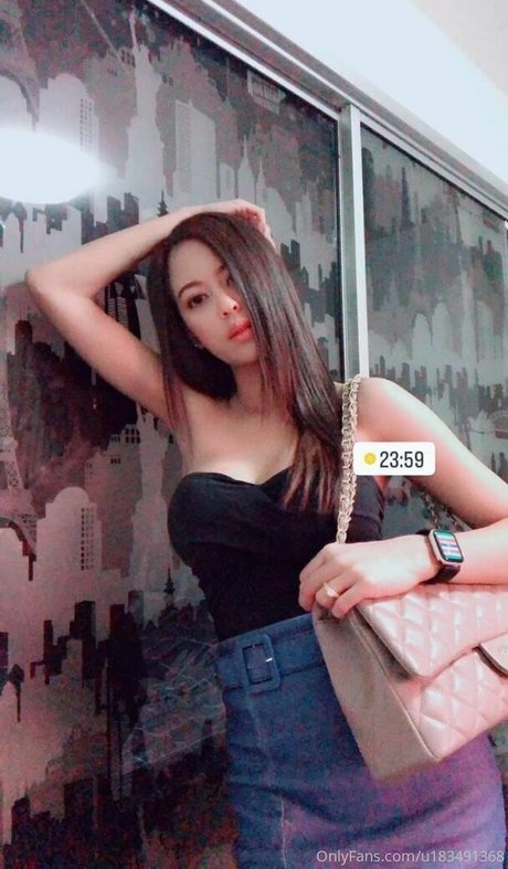 honeyfah pornographic actress pictures