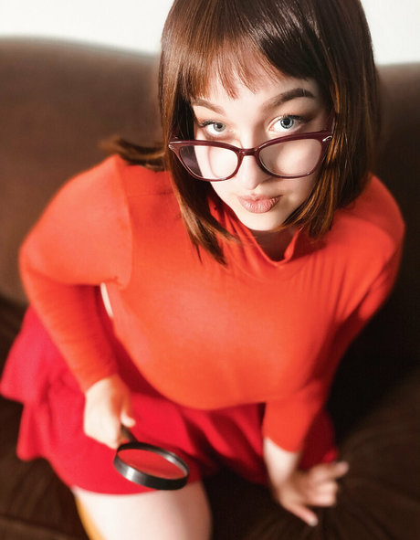 delilahsdays naked star image