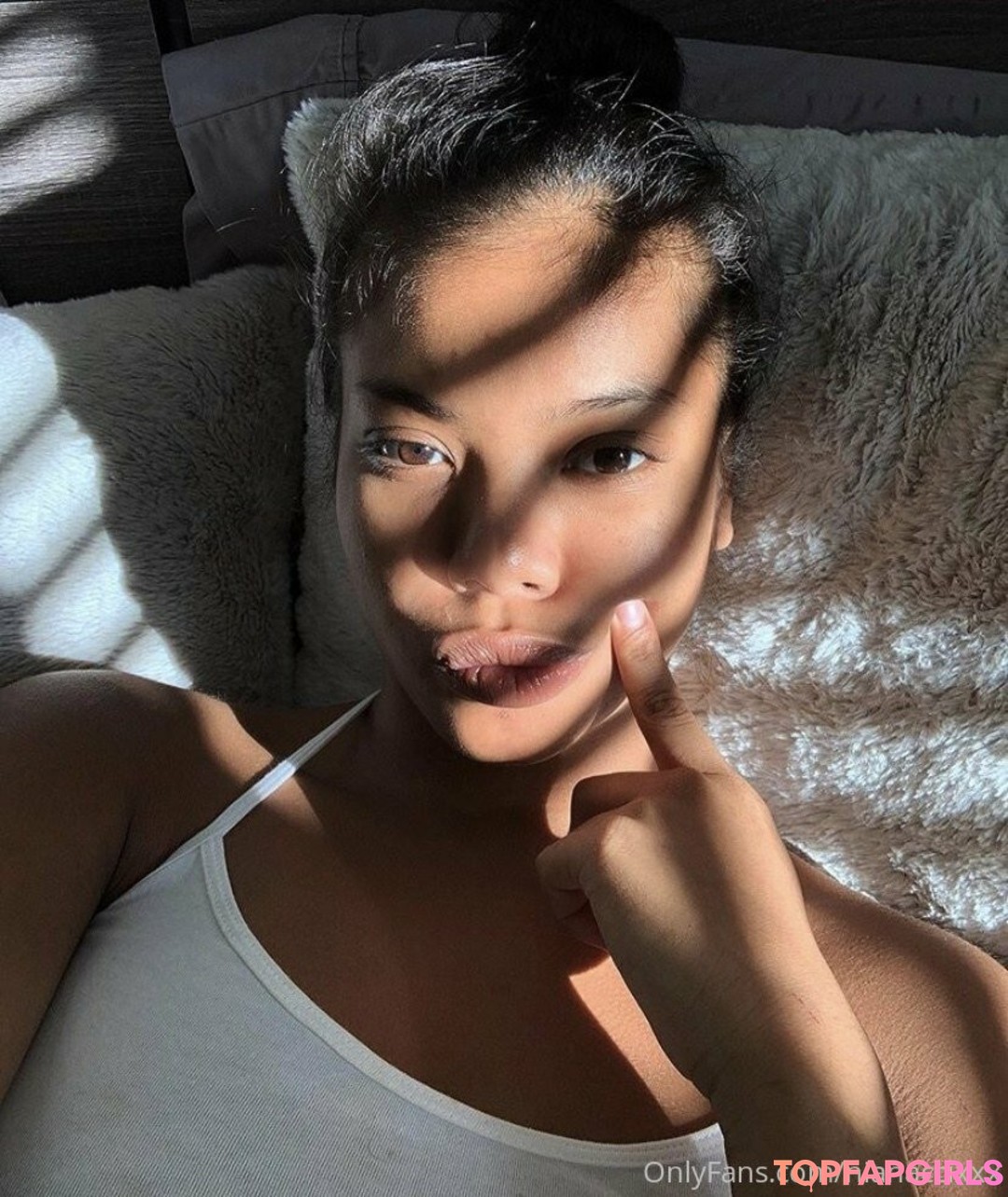 nianaccixxx free actress archive