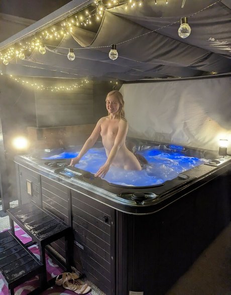 BeckyChase exclusive actress photos