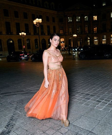 Simona Tabasco star exclusive images