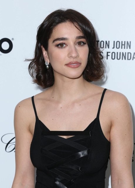 Simona Tabasco hd actress photos