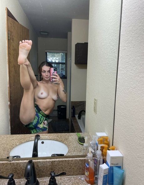 Queen Softness pornstar adult images