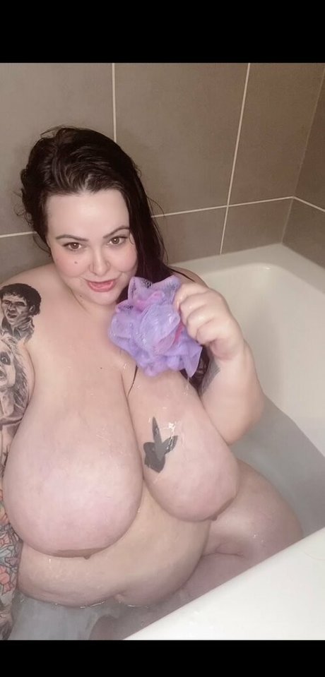 mandymajestic model art gallery