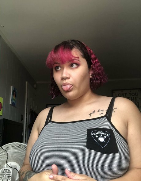 yourlocalewhore beautiful actress pic