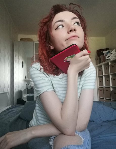 yourcarry erotic model photo