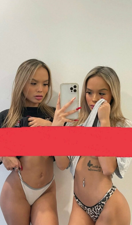 connelltwinsssfree model free galleries