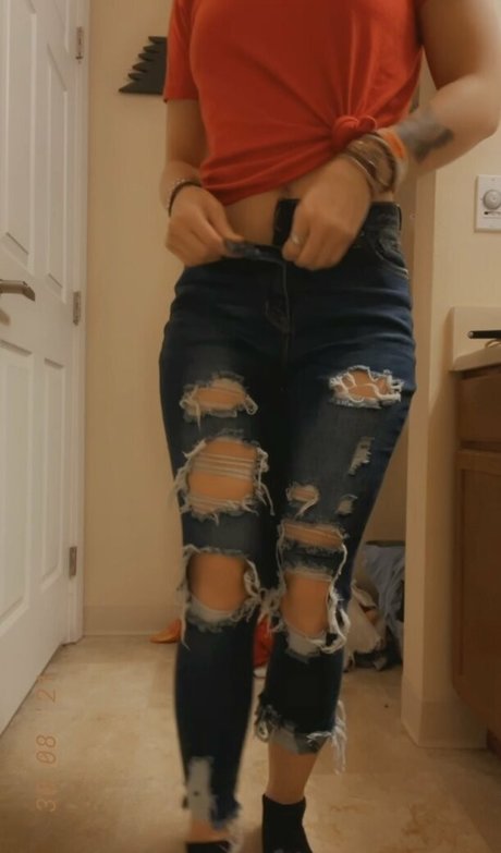 ameliaxy model nude photos