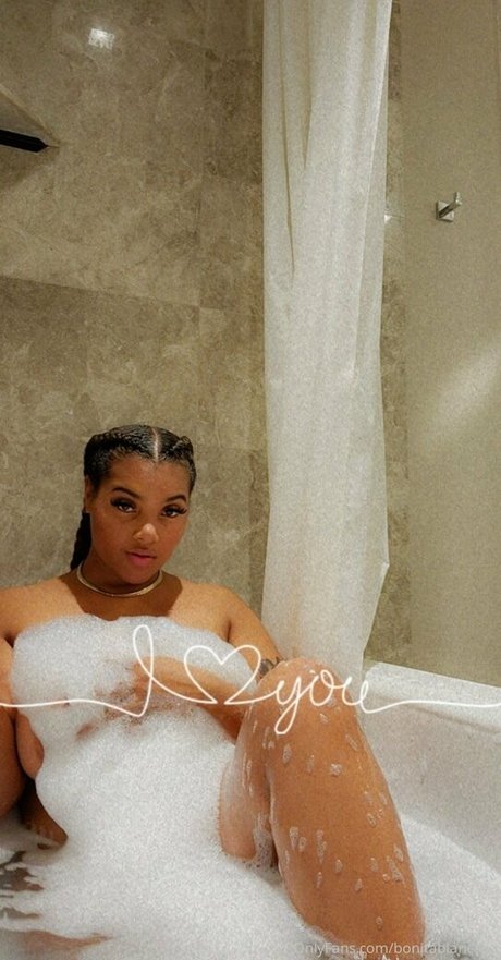 bonitablancaaa model nudes photo