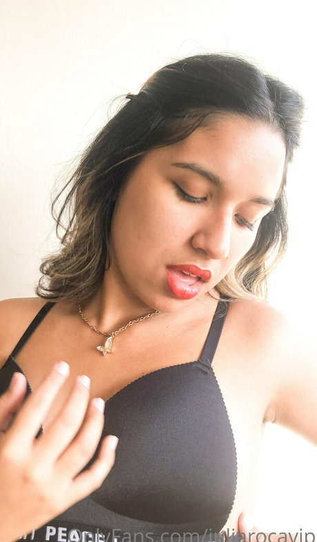 juliarocavip erotic model picture