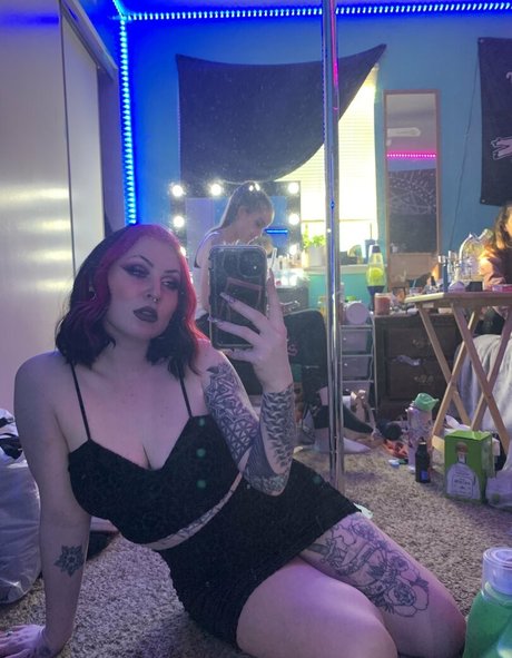 succubusitt star nude pic