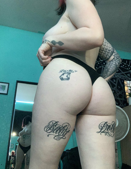 succubusitt naked star archive